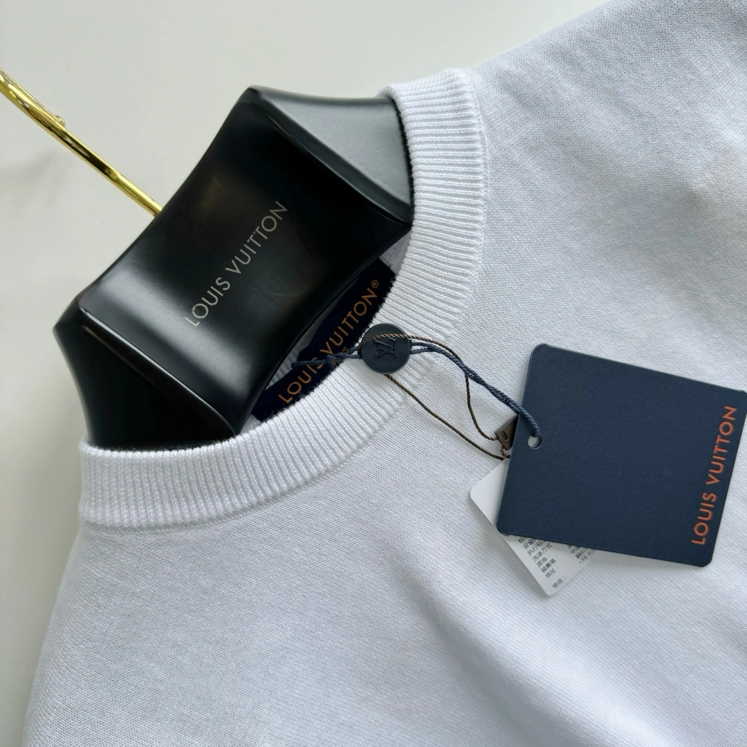 L*ouis V*uitton T-shirt Top Quality D17 20240511- Versatile 12683