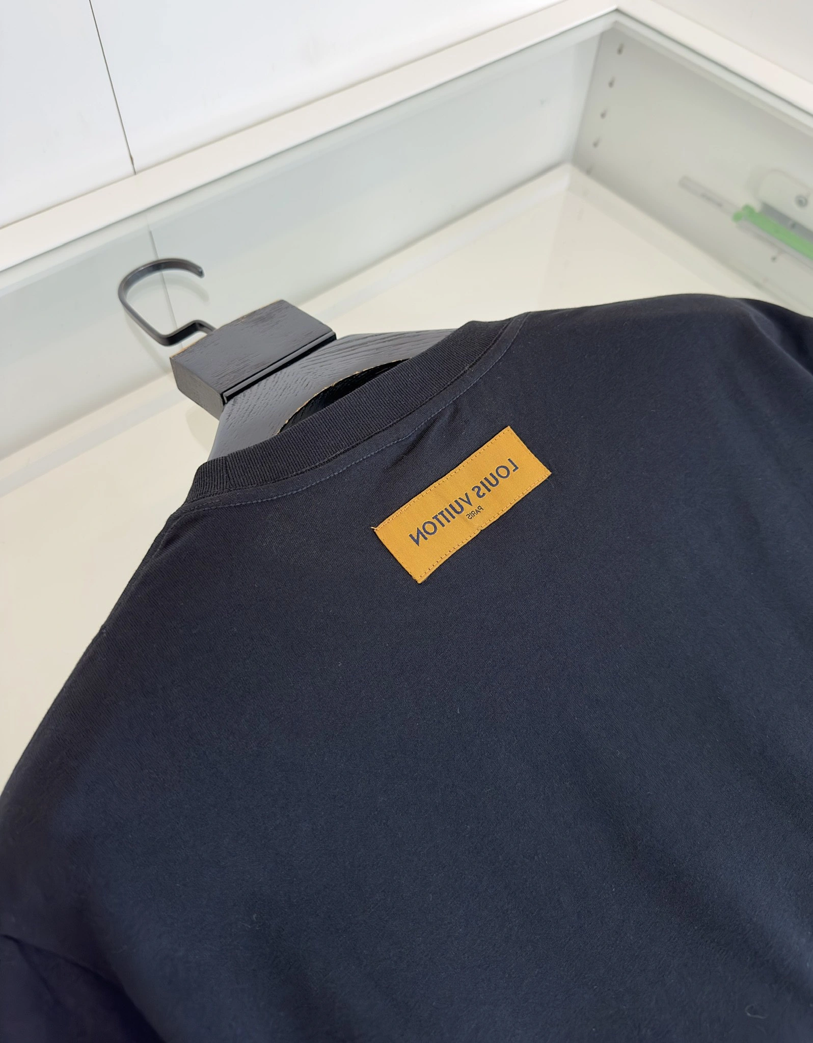 Vibrant L*ouis V*uitton T-shirt Top Quality D17 20240512- 12675
