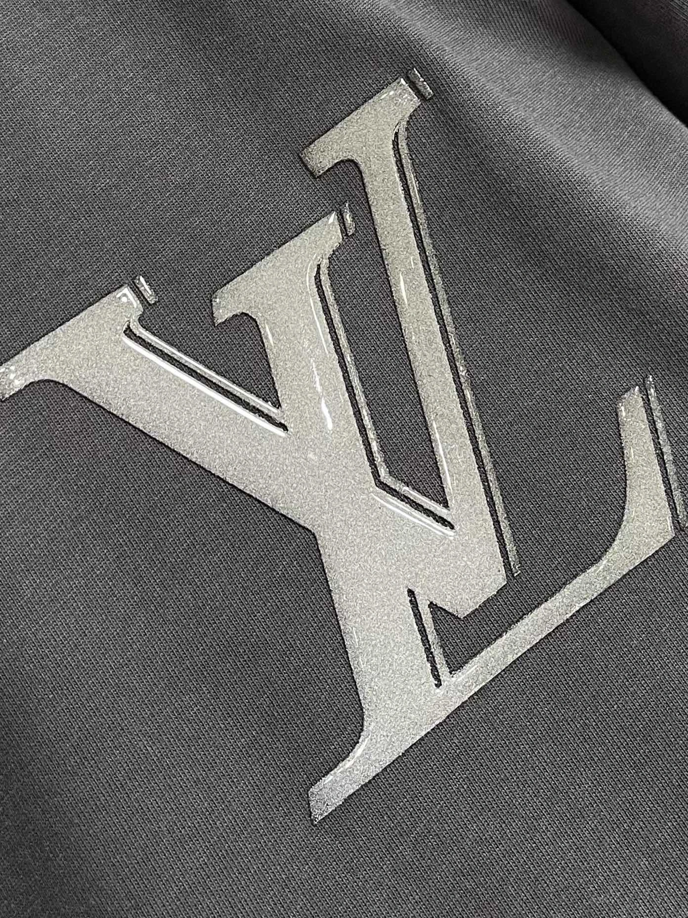 TechFriendly L*ouis V*uitton T-shirt Top Quality D17 20240521- 12635