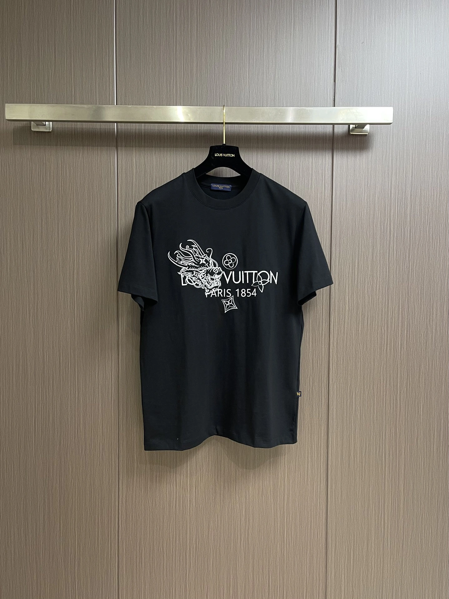 L*ouis V*uitton T-shirt Top Quality D17 20240816- MoistureWicking 12595