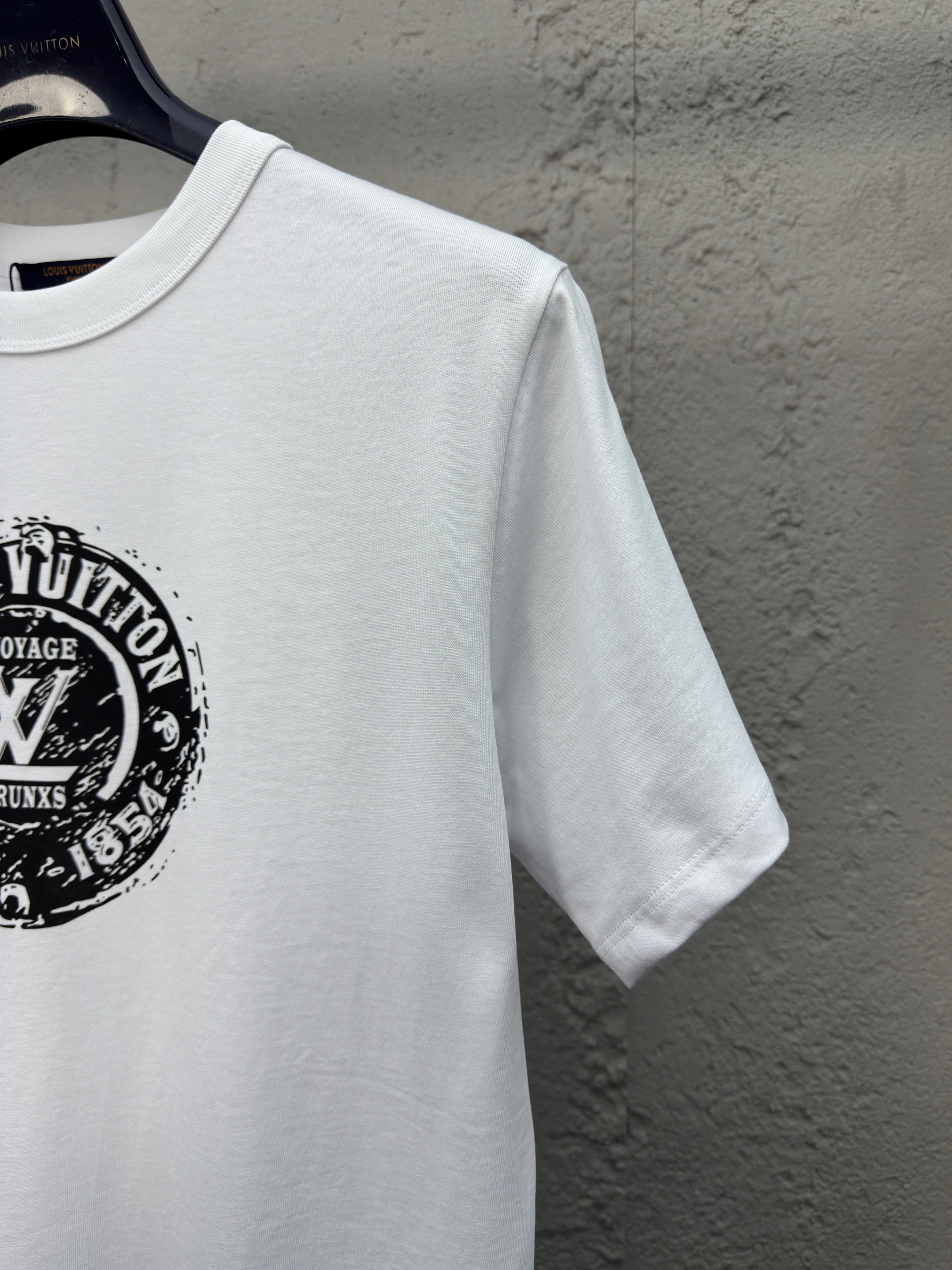 L*ouis V*uitton T-shirt Top Quality X.C 20250519- Affordable 12507