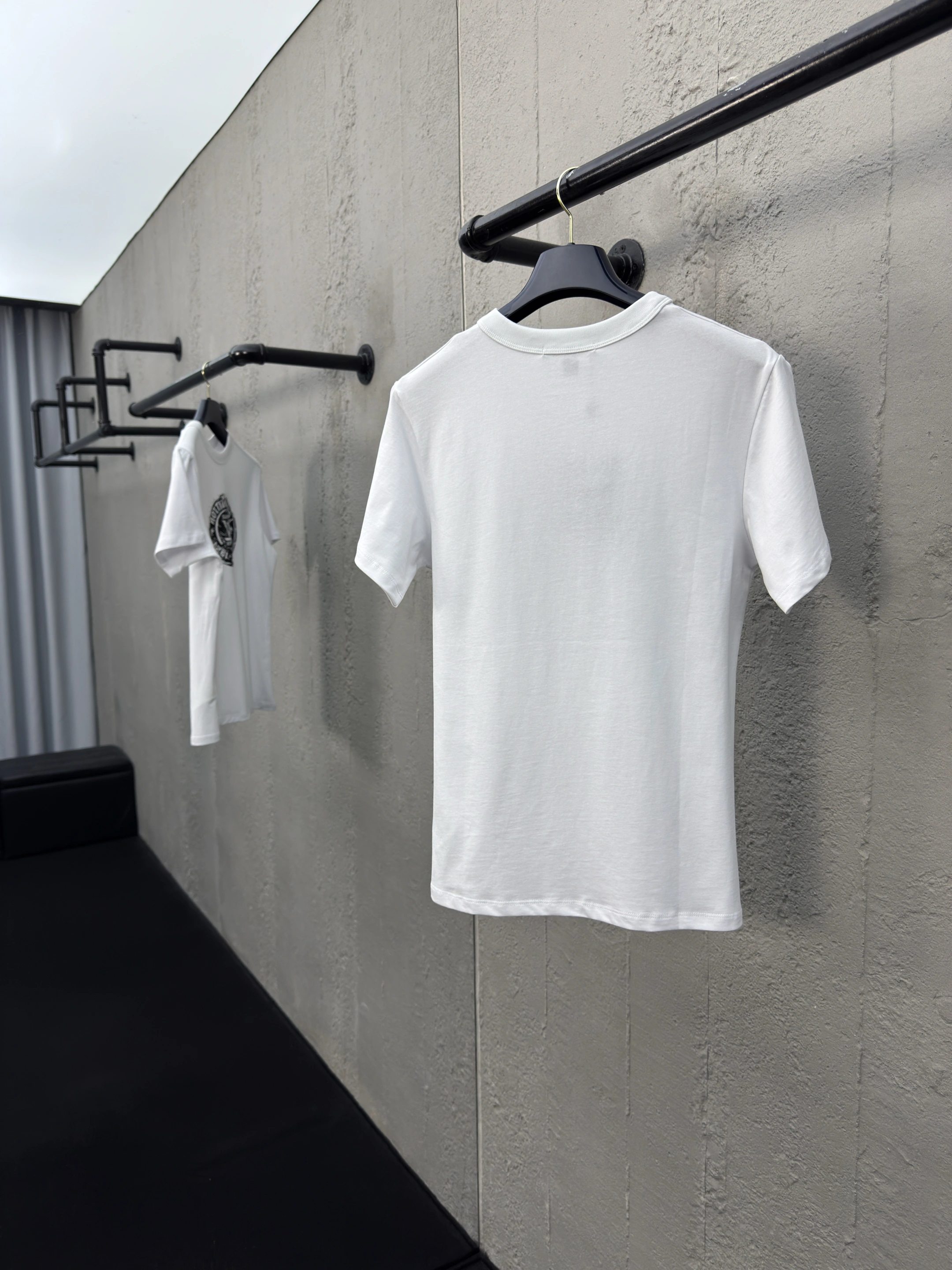 L*ouis V*uitton T-shirt Top Quality X.C 20250519- Affordable 12507