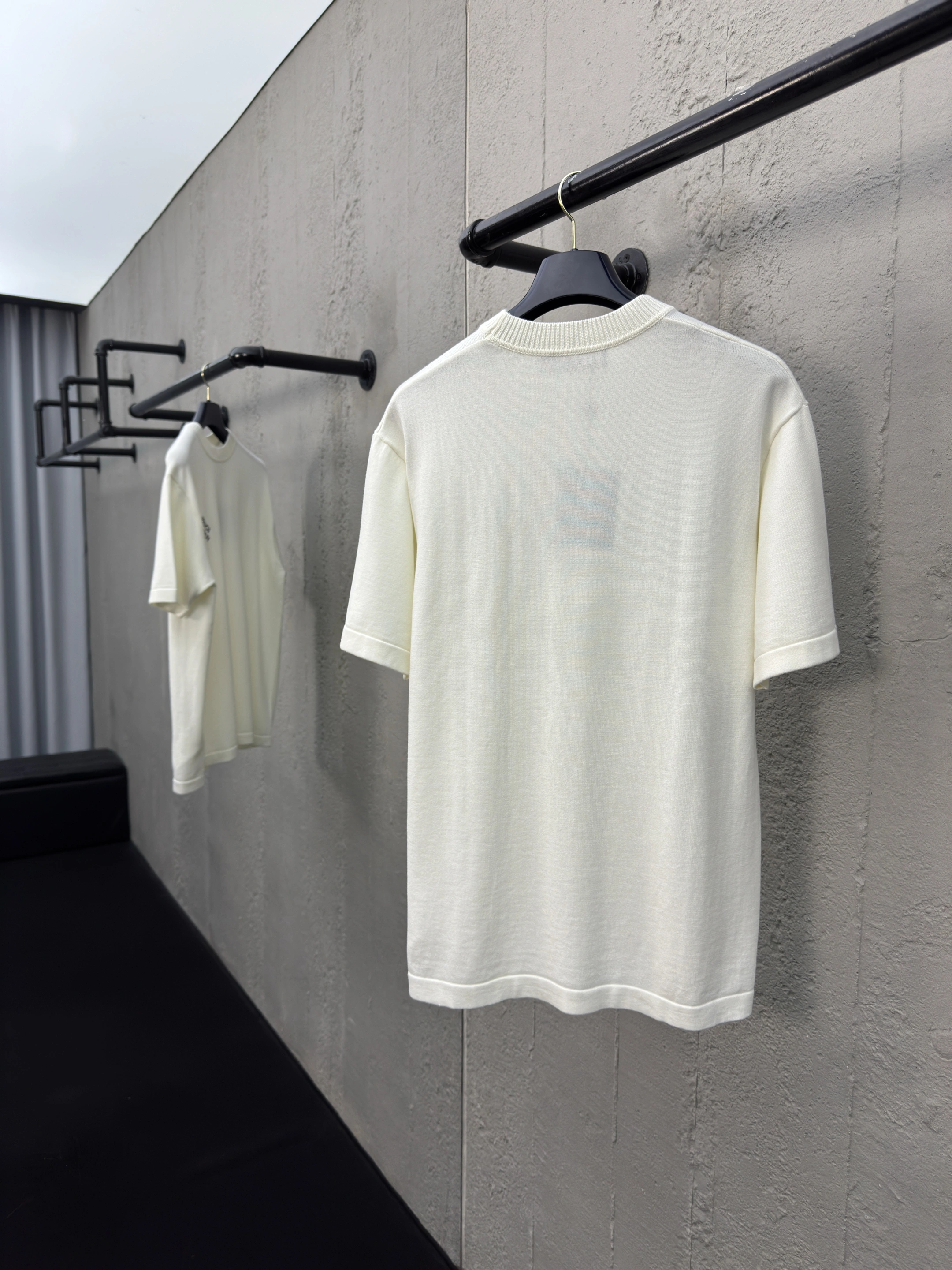 L*ouis V*uitton T-shirt Top Quality X.C 20250519- Snug 12482