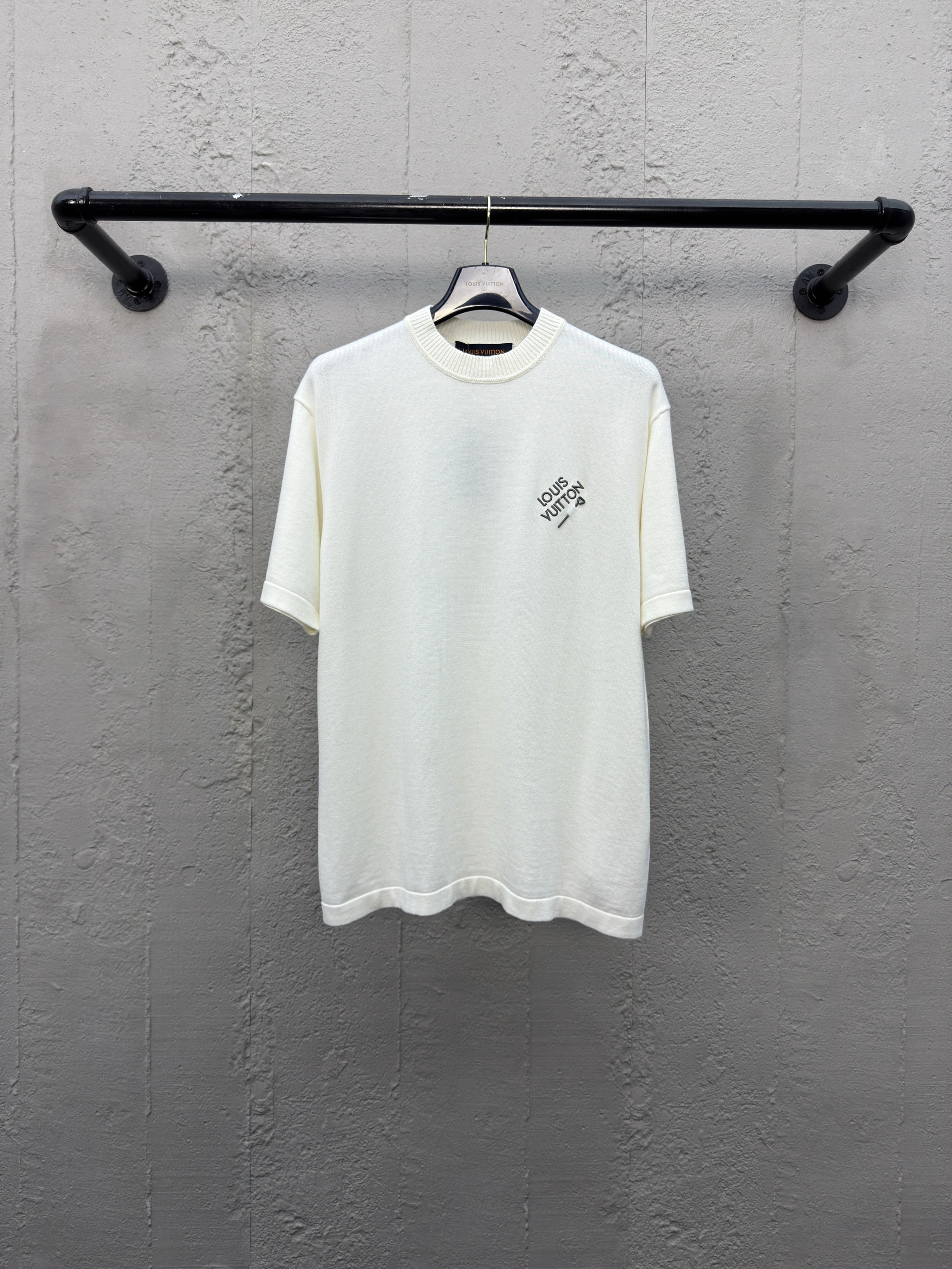 L*ouis V*uitton T-shirt Top Quality X.C 20250519- Snug 12482
