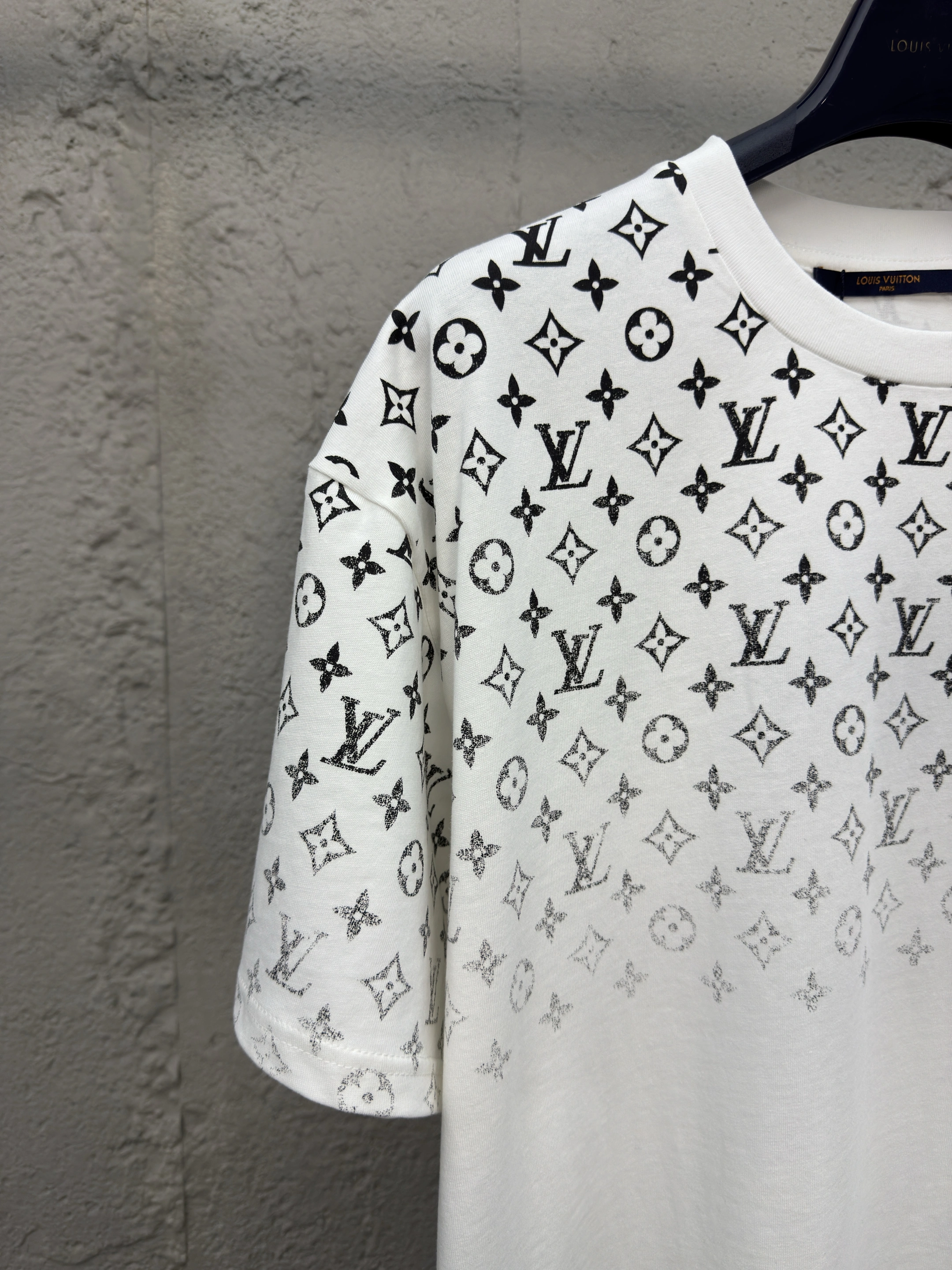 ModernLook L*ouis V*uitton T-shirt Top Quality X.C 20250519- 12480
