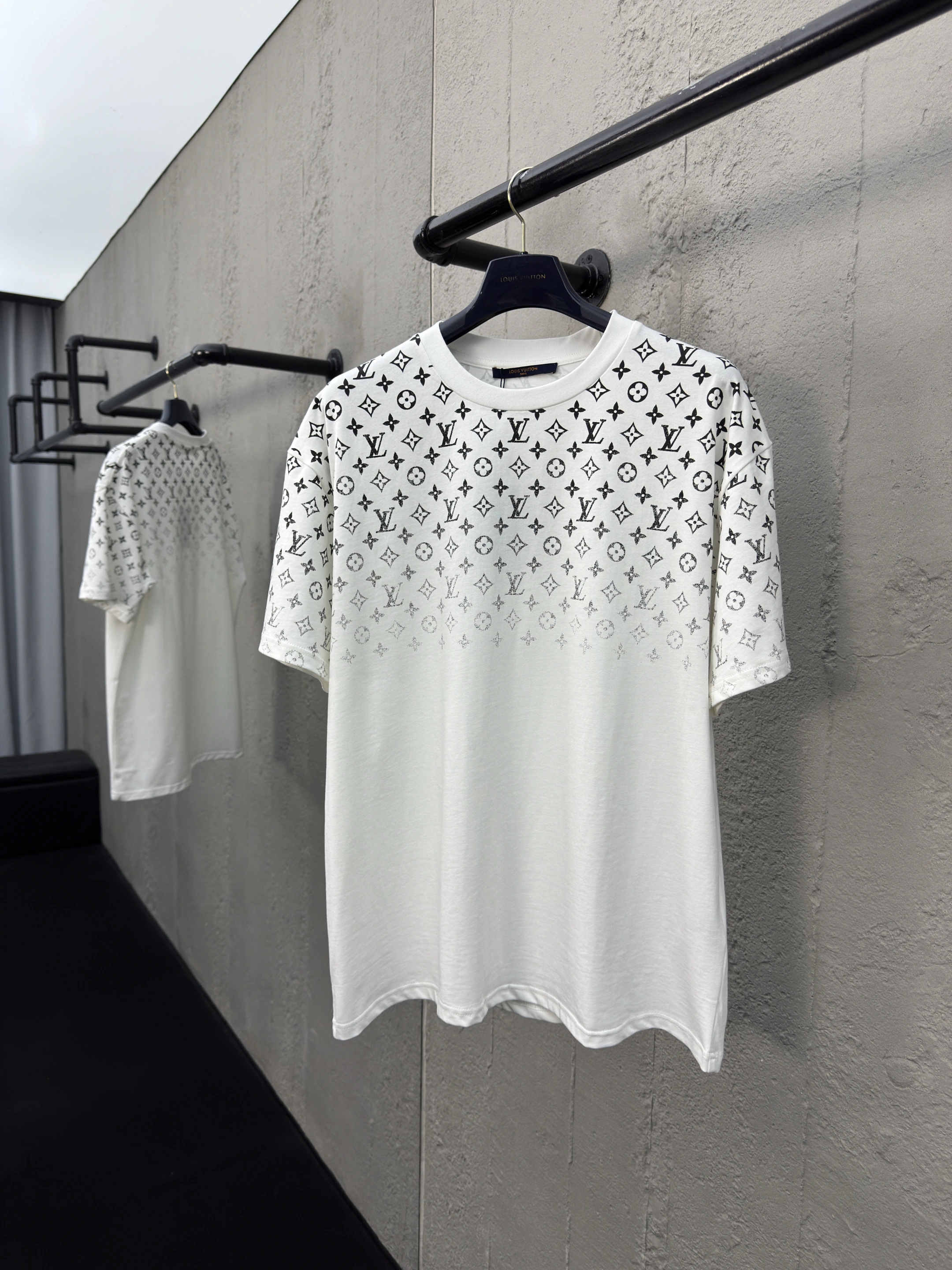ModernLook L*ouis V*uitton T-shirt Top Quality X.C 20250519- 12480