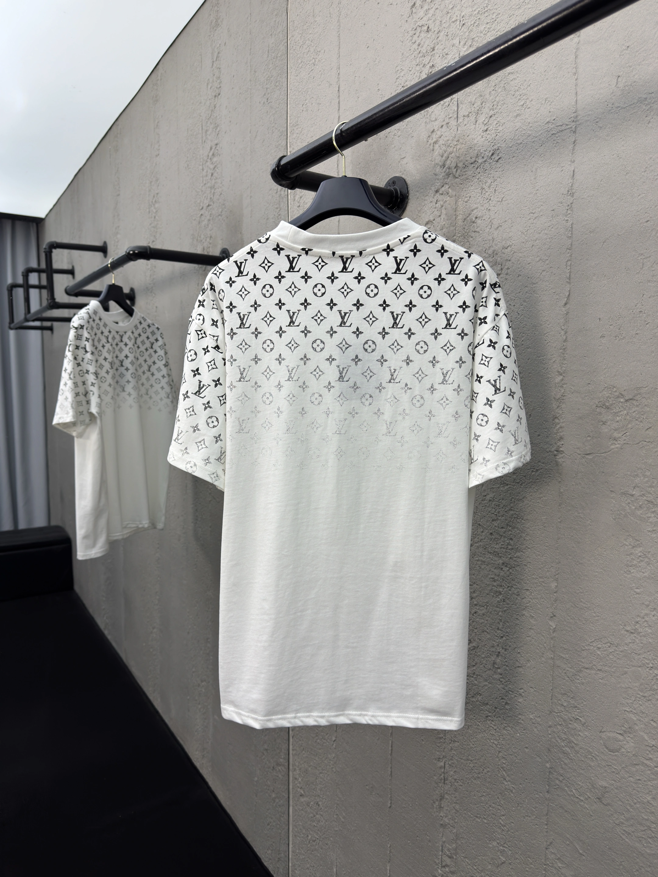 ModernLook L*ouis V*uitton T-shirt Top Quality X.C 20250519- 12480