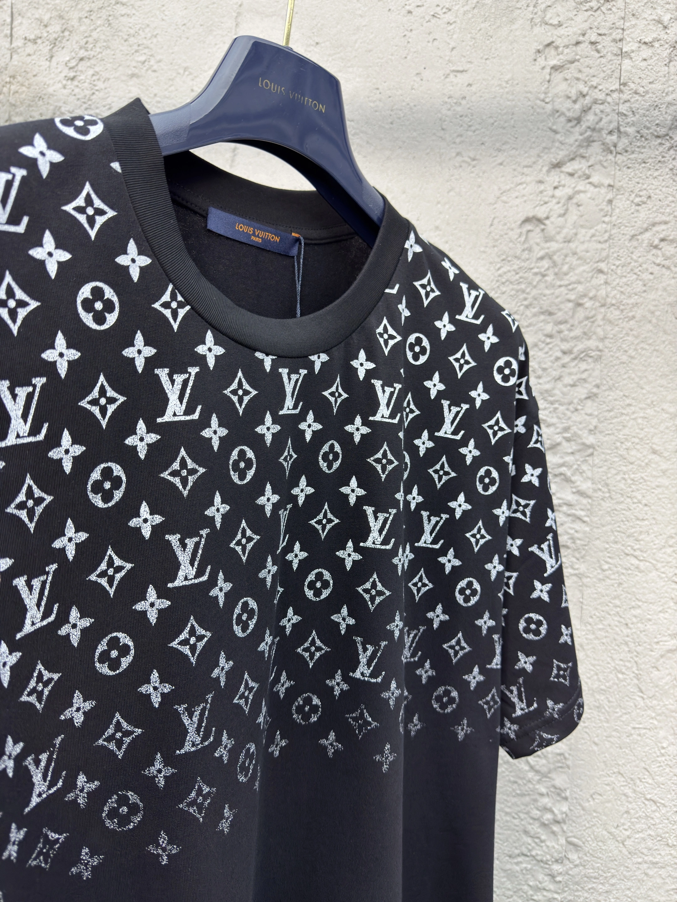 QuickDry L*ouis V*uitton T-shirt Top Quality X.C 20250519- 12478