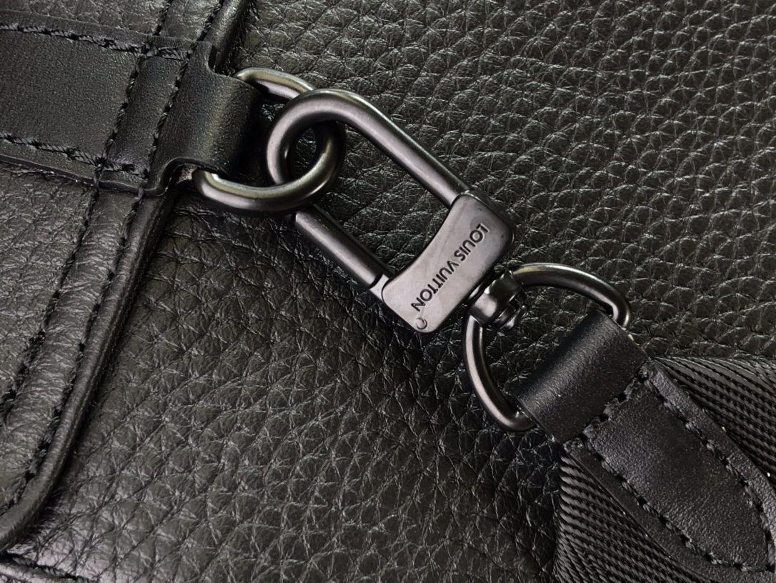 Timeless L*ouis V*uitton Top Bag 14*19.5*5cm 8408