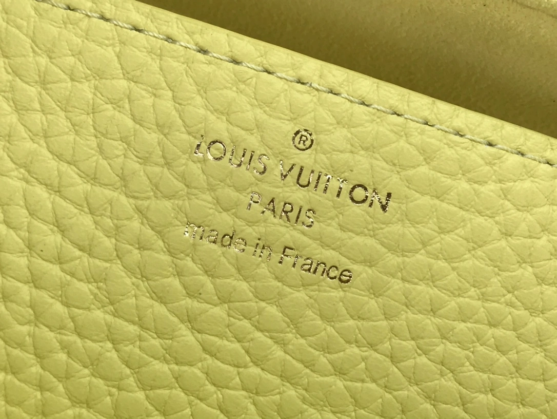 Vibrant L*ouis V*uitton Top Bag 18*13*8cm 8452