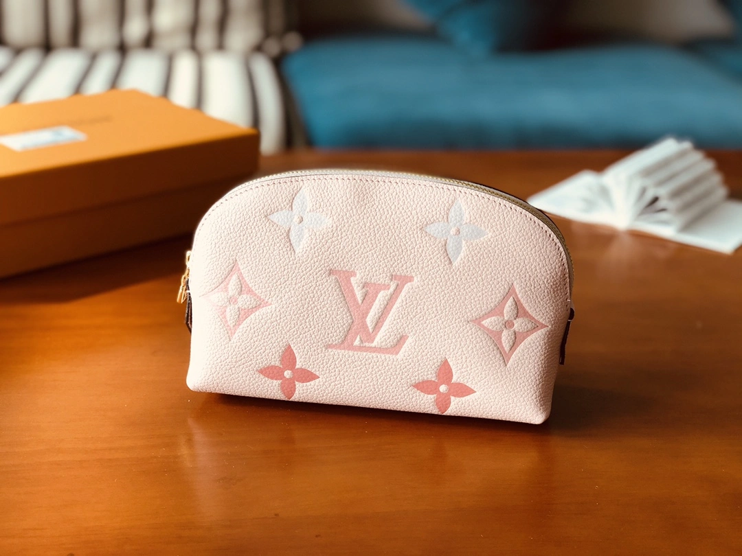 L*ouis V*uitton Top Bag 19 x 12 x 6cm WaterResistant 8597