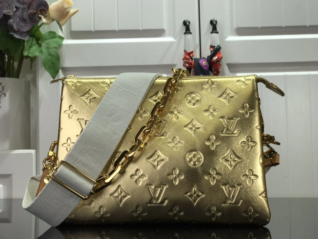 L*ouis V*uitton Top Bag 20 x 26 x 12CM Sporty 8594