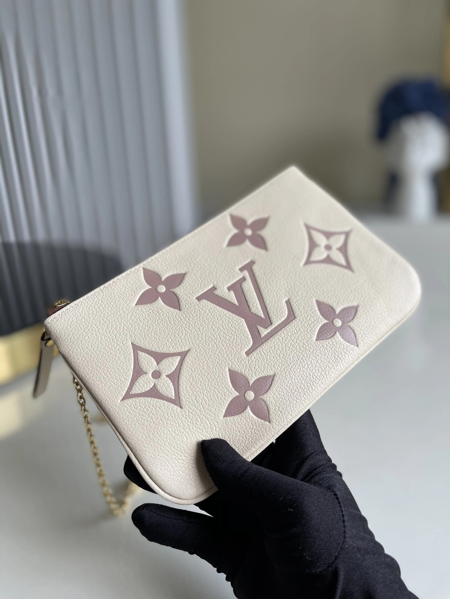 Colorful L*ouis V*uitton Top Bag 20*12.5*3cm 8635