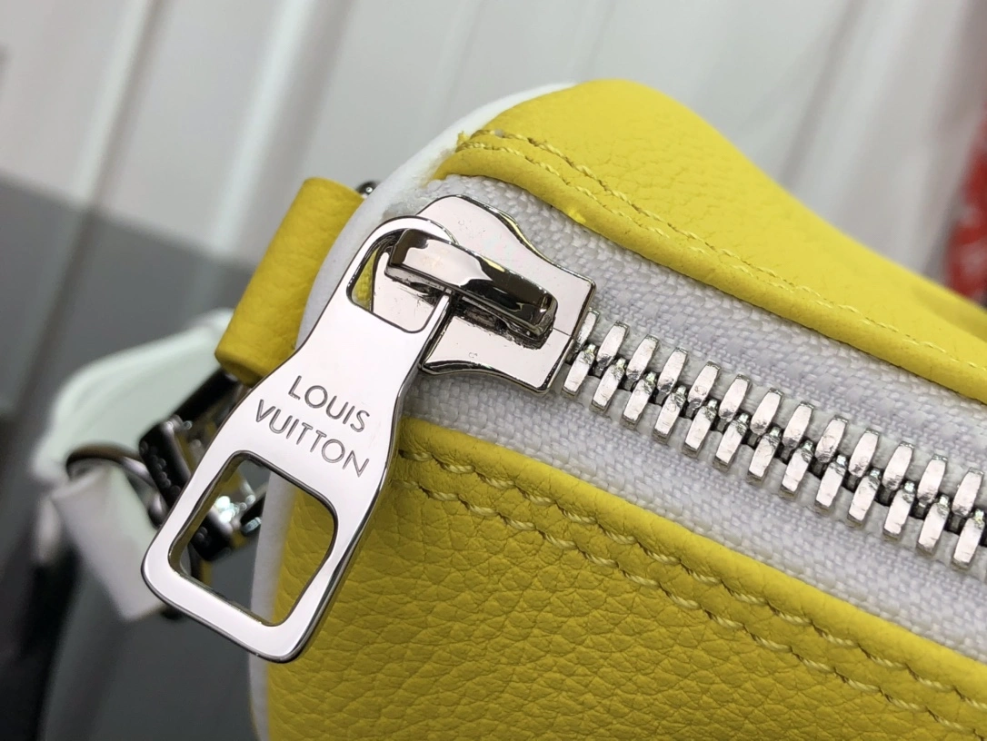 Functional L*ouis V*uitton Top Bag 21*12*9cm 8412