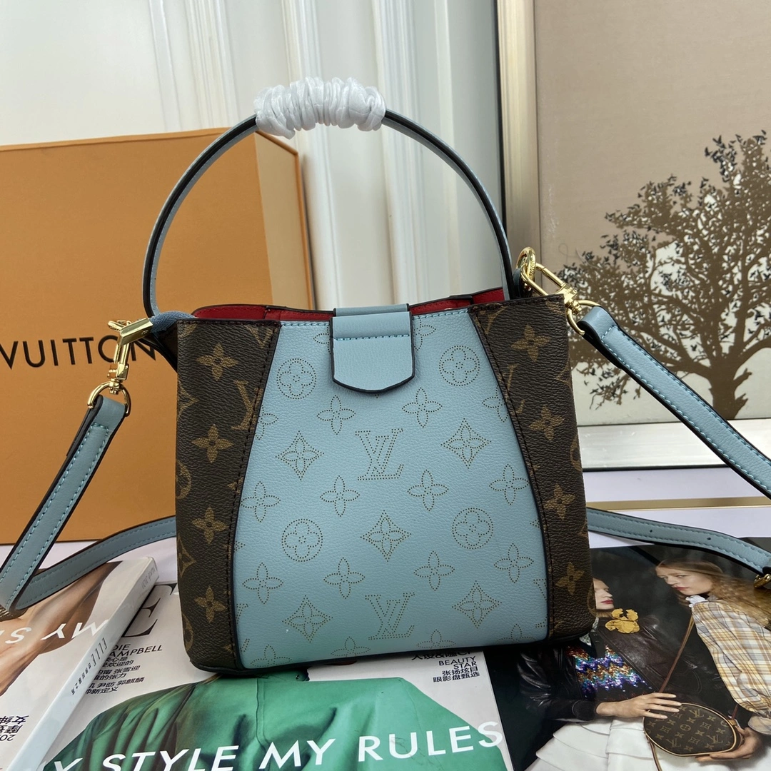 L*ouis V*uitton Top Bag 21*18*11cm Attractive 8473
