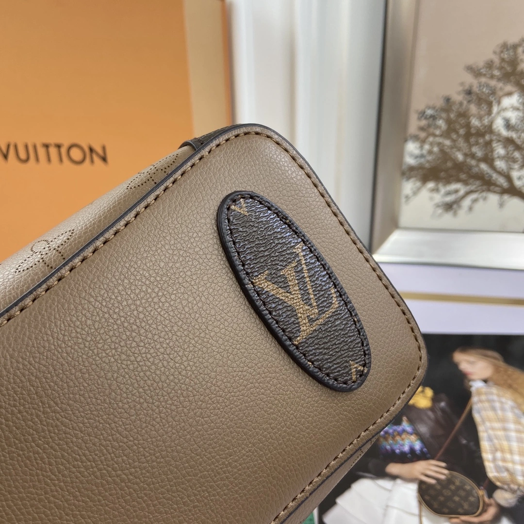 SoftTouch L*ouis V*uitton Top Bag 21*18*11cm 8471