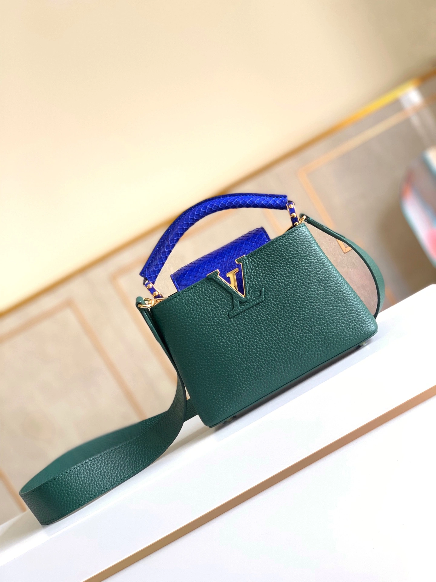 Supportive L*ouis V*uitton Top Bag 21x14x8cm 8549