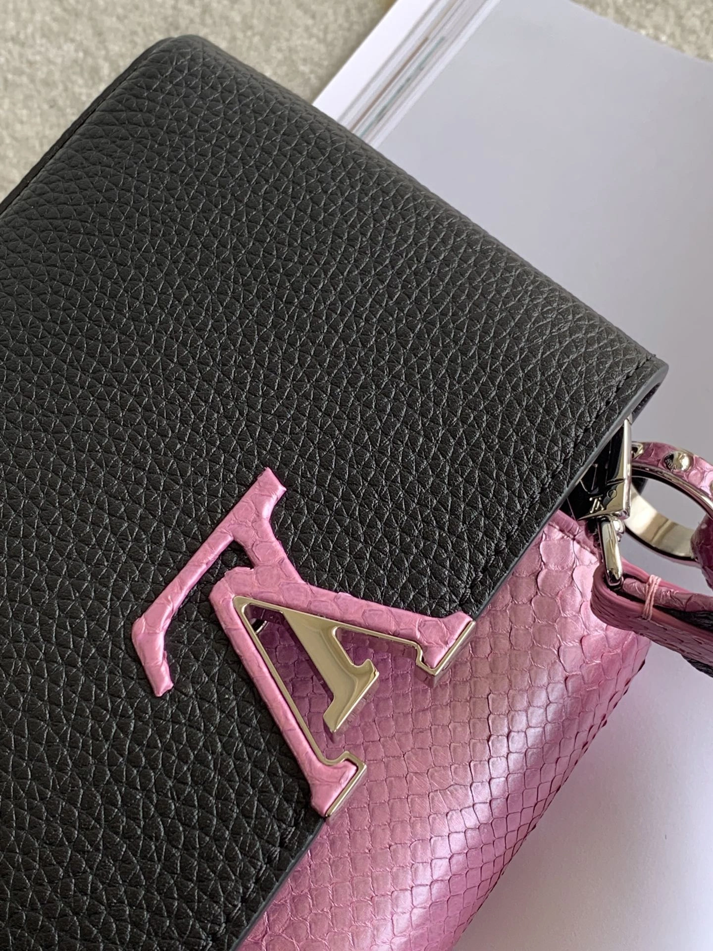 OnTrend L*ouis V*uitton Top Bag 21x14x8cm 8542
