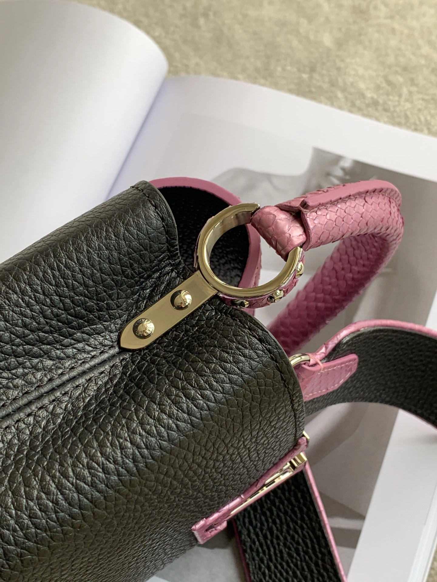 OnTrend L*ouis V*uitton Top Bag 21x14x8cm 8542