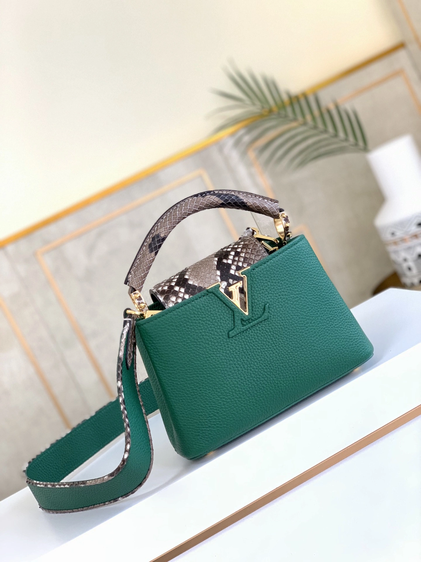 Colorful L*ouis V*uitton Top Bag 21x14x8cm 8539
