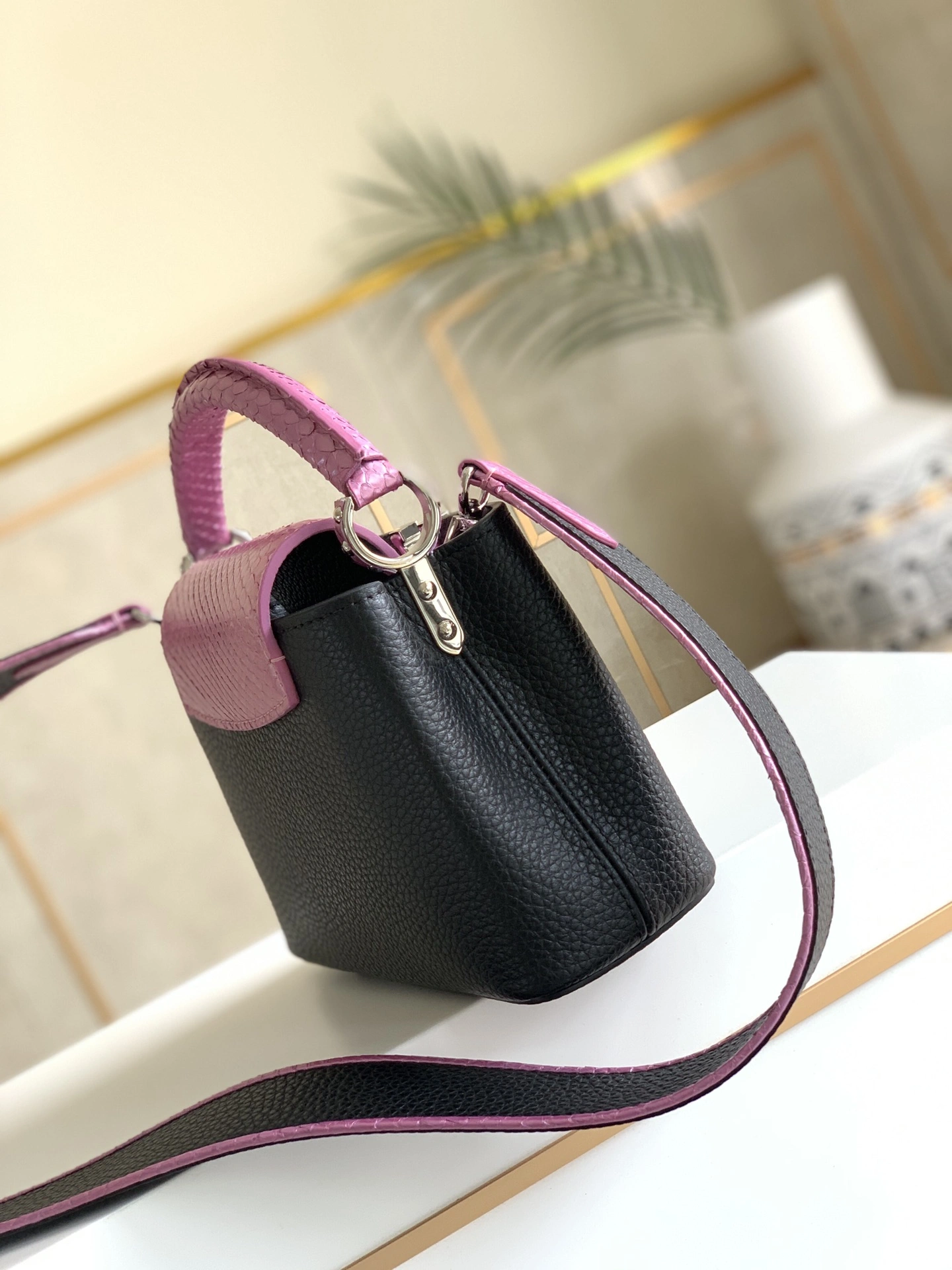 OnTrend L*ouis V*uitton Top Bag 21x14x8cm 8542
