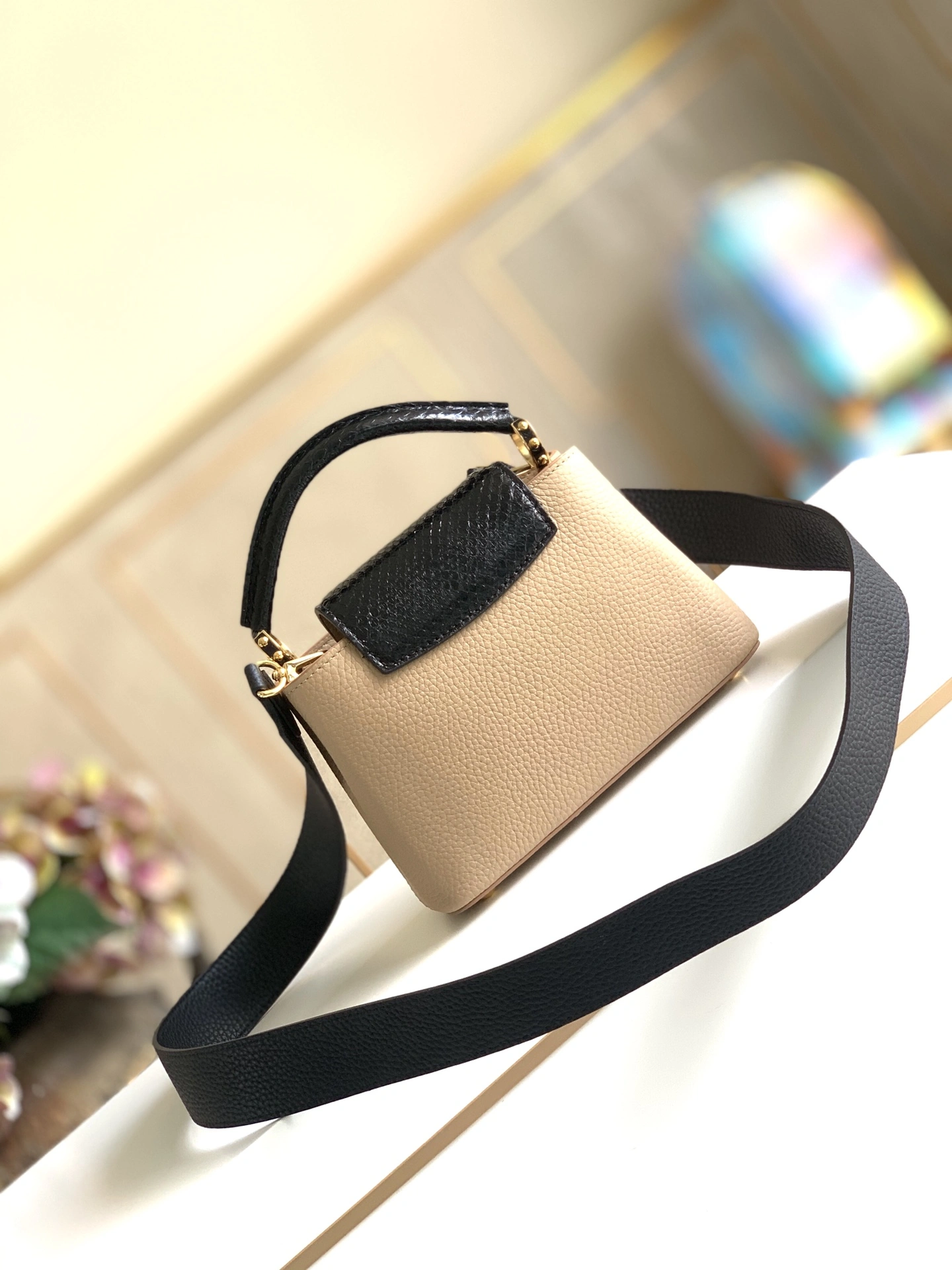 HighQuality L*ouis V*uitton Top Bag 21x14x8cm 8545