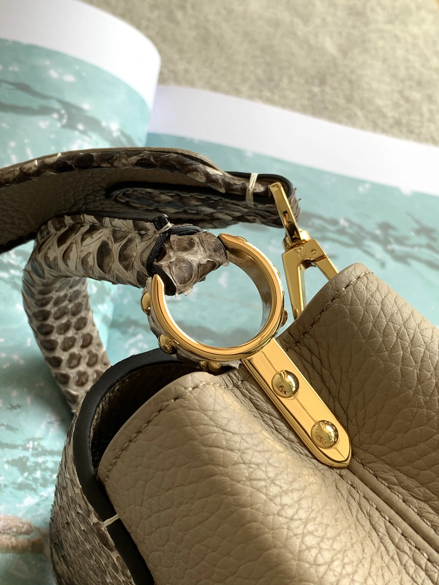 Lightweight L*ouis V*uitton Top Bag 21x14x8cm 8544