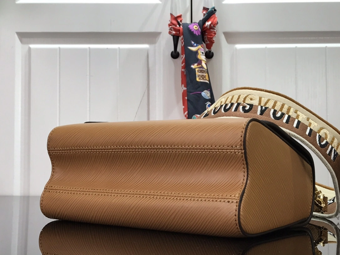 L*ouis V*uitton Top Bag 23*17*9.5cm Fashionable 8444