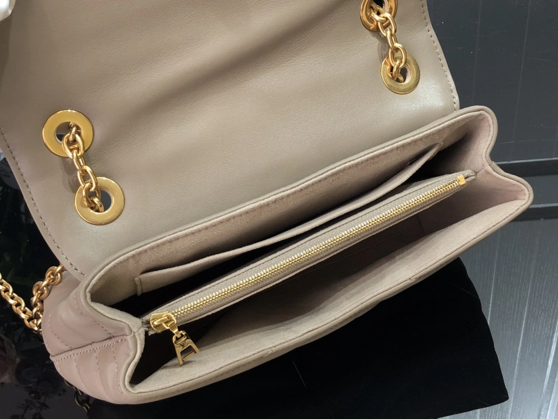 ComfortFit L*ouis V*uitton Top Bag 24*14*9cm 8405