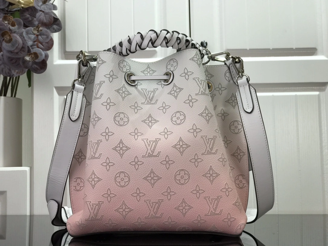 Chic L*ouis V*uitton Top Bag 25 x 25 x 20 cm 8564