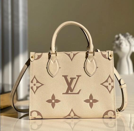 Effortless L*ouis V*uitton Top Bag 25*19*11.5cm 8633