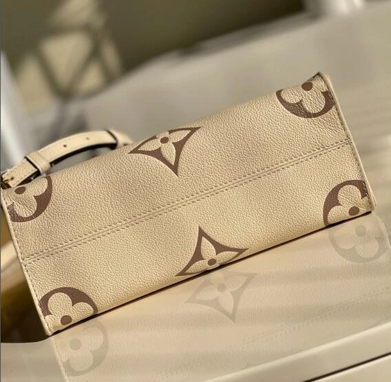Effortless L*ouis V*uitton Top Bag 25*19*11.5cm 8633