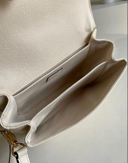 L*ouis V*uitton Top Bag 25*19*7cm Vibrant 8634