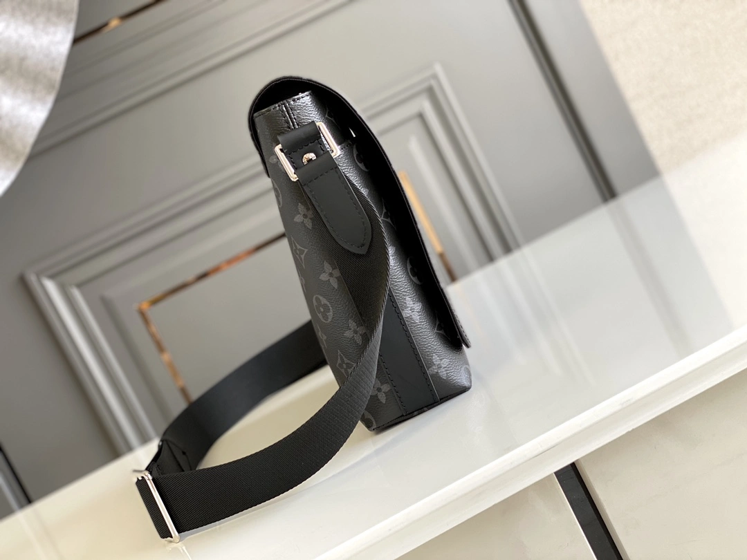 L*ouis V*uitton Top Bag 25*22*7cm Comfortable 8509