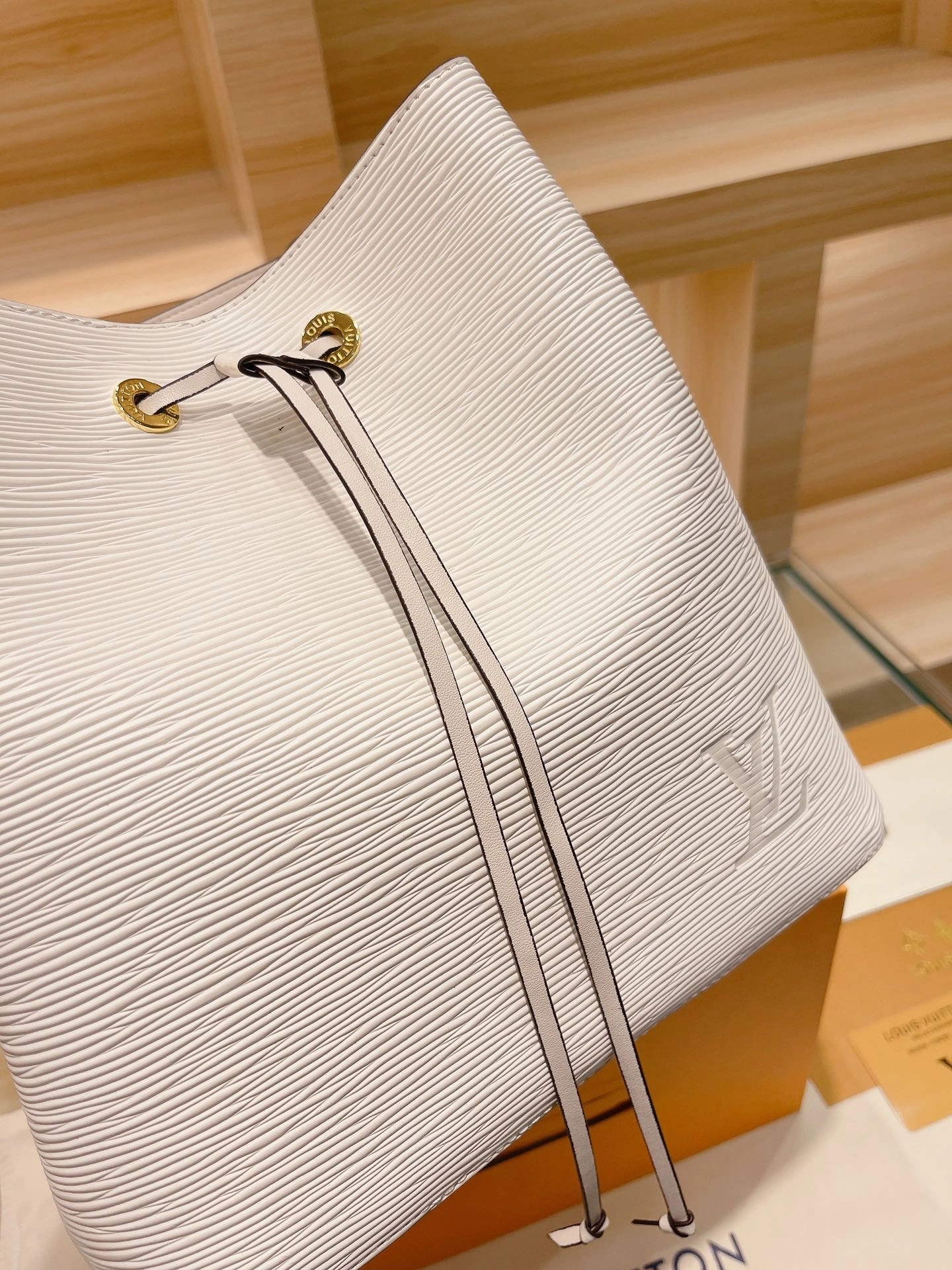 WrinkleFree L*ouis V*uitton Top Bag 25*26cm 8442