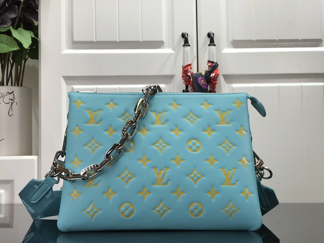 Flexible L*ouis V*uitton Top Bag 26*20*12cm 8449