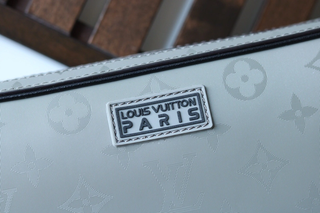 Sporty L*ouis V*uitton Top Bag 26x17x5CM 8642