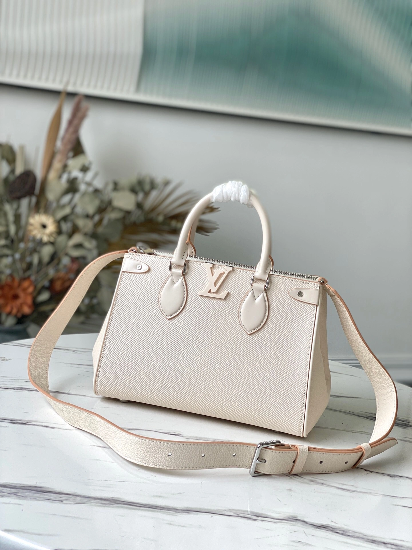 L*ouis V*uitton Top Bag 27 x 19 x 11.5cm Affordable 8604