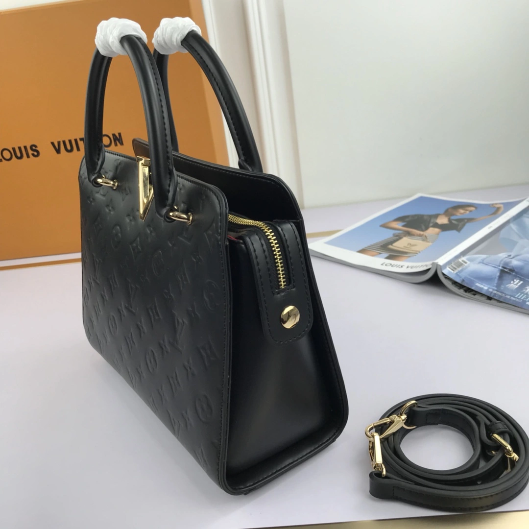 L*ouis V*uitton Top Bag 28*21*11cm Breathable 8468