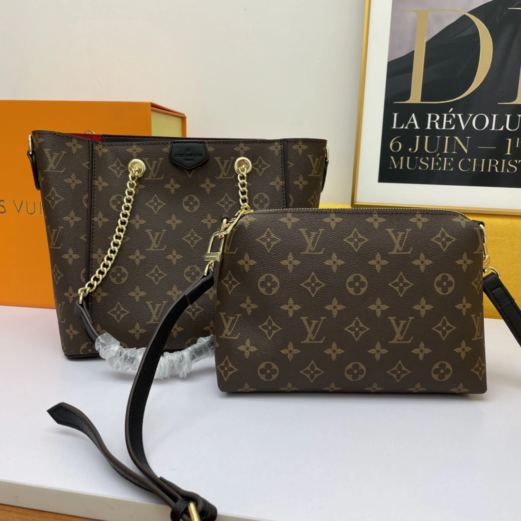 Fashionable L*ouis V*uitton Top Bag 28*24*12cm 8463