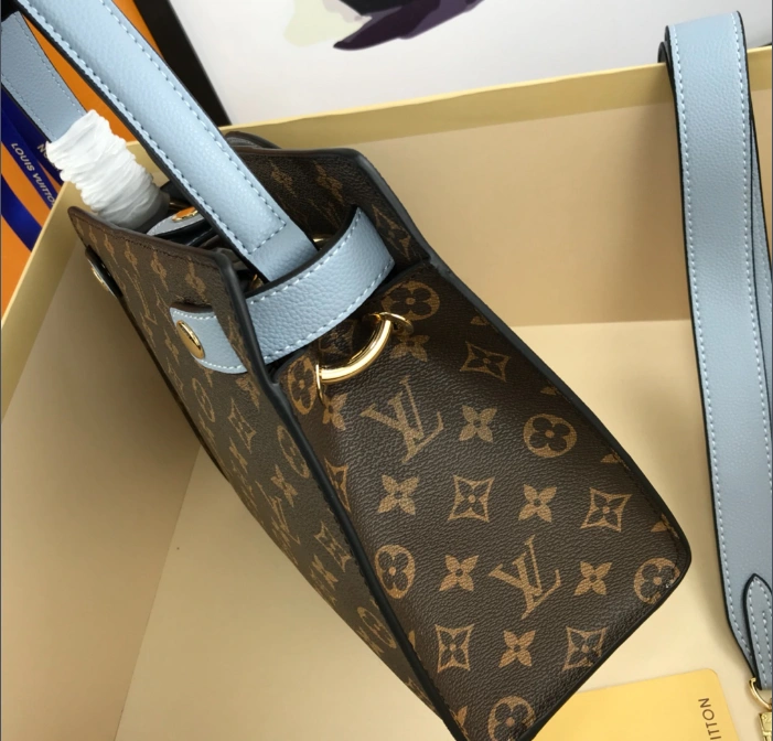 L*ouis V*uitton Top Bag 29*21*12cm TechFriendly 8481
