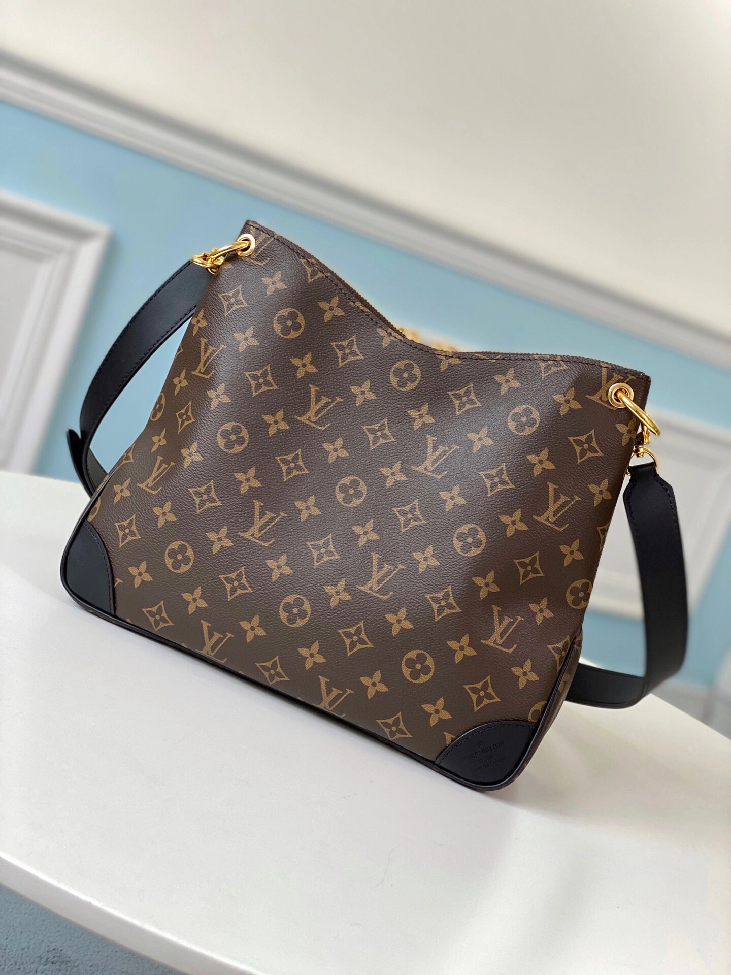 L*ouis V*uitton Top Bag 31.0 x 27.0 x 11.0 CM Attractive 8681