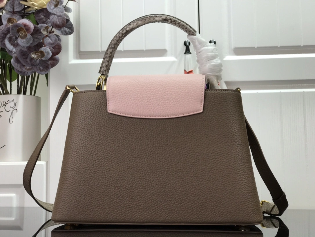 L*ouis V*uitton Top Bag 31.5 x 20.0 x 11.0 cm Practical 8563
