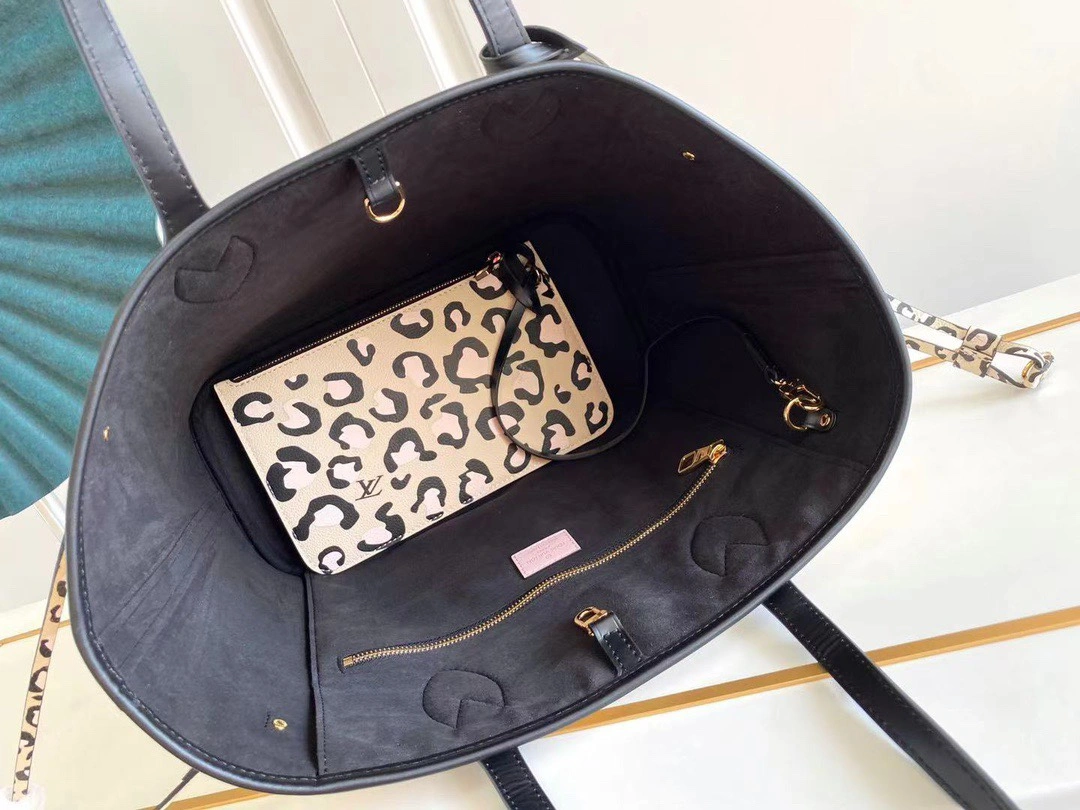 L*ouis V*uitton Top Bag 31*28*14cm Reliable 8397