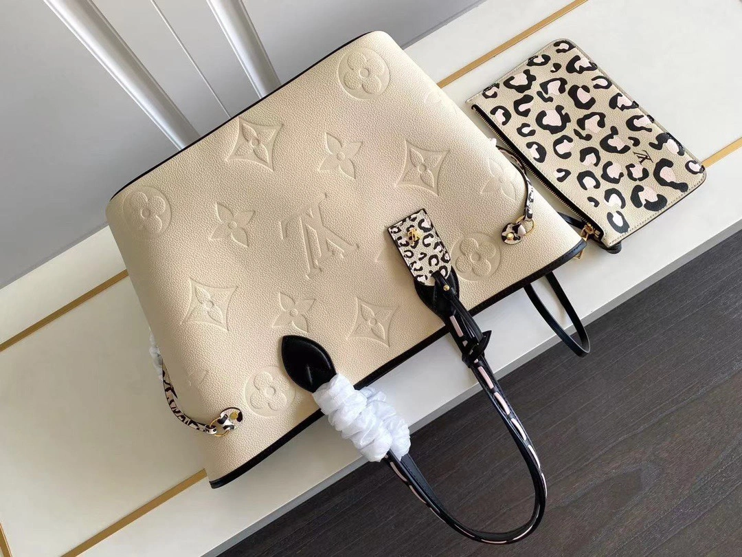 L*ouis V*uitton Top Bag 31*28*14cm Reliable 8397