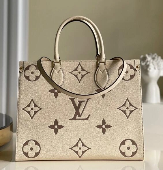 L*ouis V*uitton Top Bag 34*26*13cm Lightweight 8632