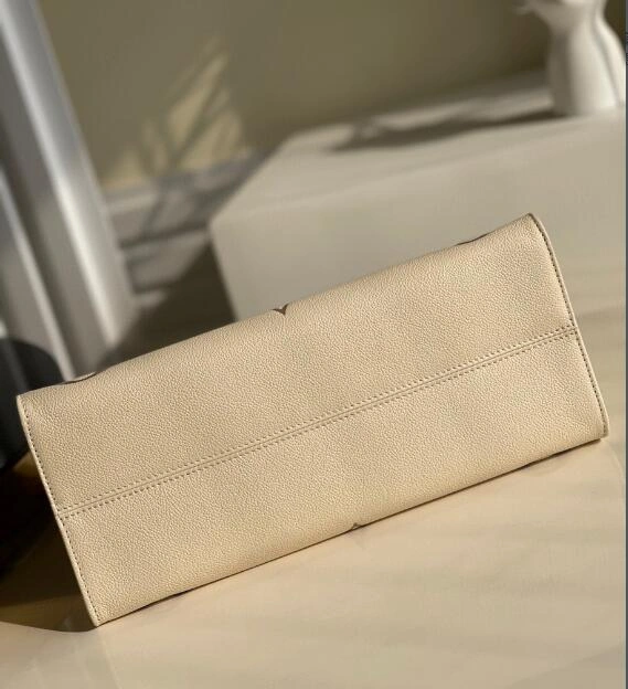 L*ouis V*uitton Top Bag 34*26*13cm Lightweight 8632