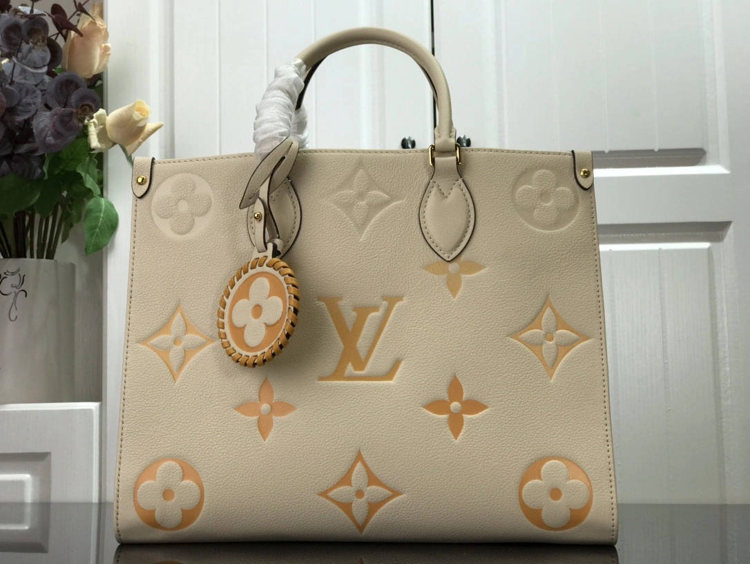 Bold L*ouis V*uitton Top Bag 35 x 27 x 14 CM 8593