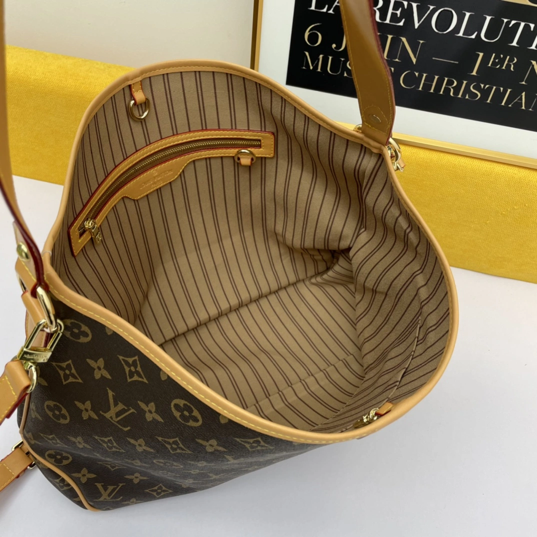 WeatherProof L*ouis V*uitton Top Bag 38*30cm 8479
