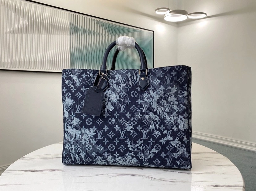 L*ouis V*uitton Top Bag 42*34*14cm Sophisticated 8513
